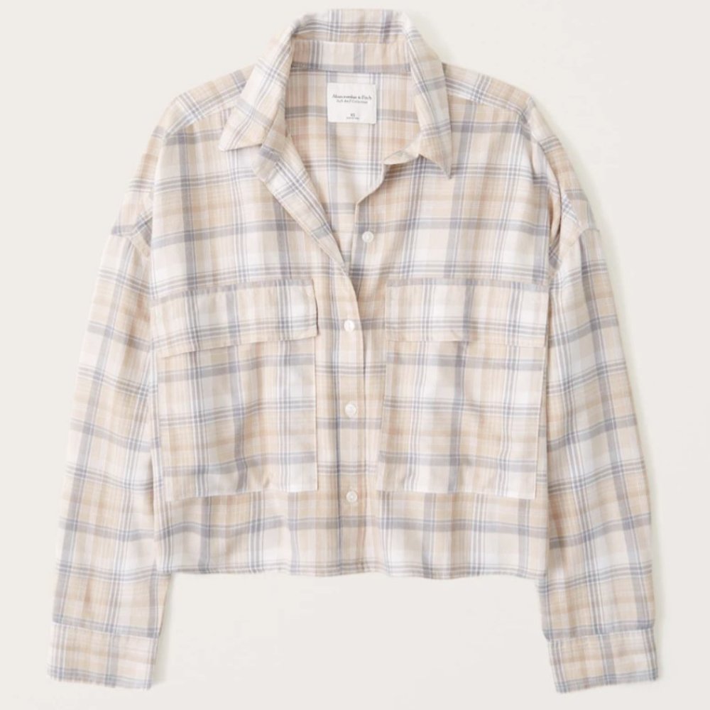 90s Cropped Boxy Flannel Button-Up Shirt